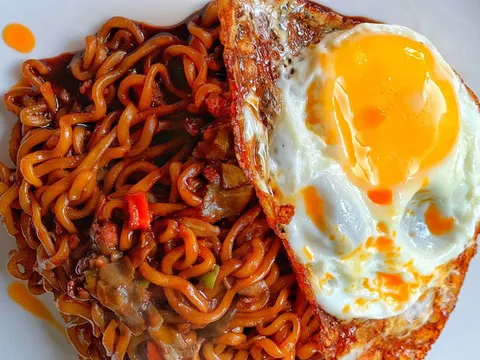 Đan Mạch thu hồi mì ăn liền Hàn Quốc vì quá cay