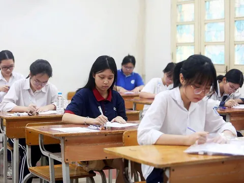 Thí sinh bị xử lý thế nào nếu mang vật dụng cấm vào phòng thi?