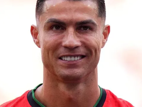 Ronaldo lập thêm hai kỷ lục EURO