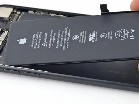 iPhone 16 có thể sử dụng pin rời