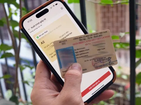 Người vi phạm giao thông sẽ bị tạm giữ giấy tờ online trên VNeID