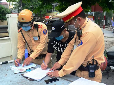 Những hành vi có thể bị trừ hết điểm Giấy phép lái xe