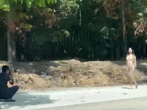 Thông tin mới vụ cô gái khỏa thân tạo dáng chụp ảnh trên đường ở Bình Dương