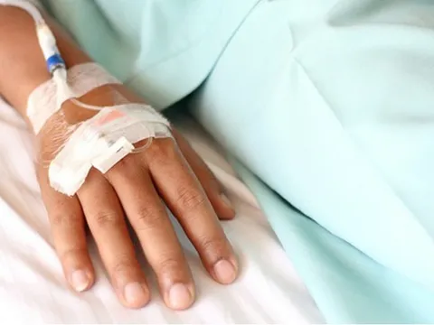 Bộ Y tế đề xuất BHYT chi trả 100% khám, chữa bệnh hiểm nghèo