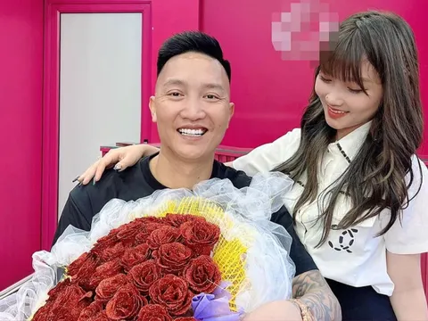 Con gái sửa sai sau khi 'phông bạt' tiền từ thiện, Huấn Hoa Hồng chỉ nói đúng 1 câu