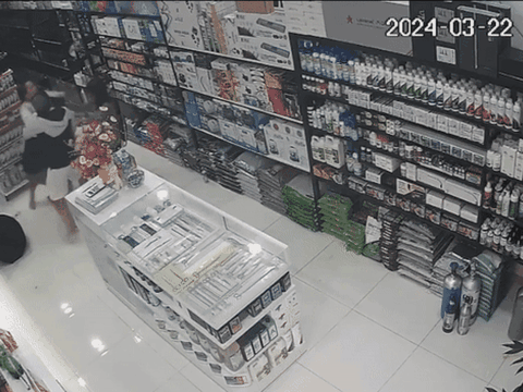 Diễn biến mới vụ bà bầu bị tát, giật tóc tại cửa hàng thủy sinh gây xôn xao