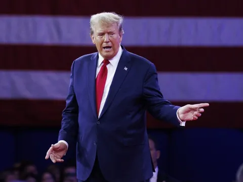 Ông Trump tuyên bố sẽ không tái tranh cử nếu thua bà Harris vào tháng 11 tới