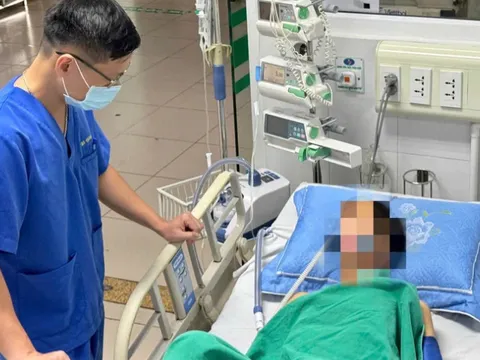 Nam bệnh nhân suýt tử vong do uống 10 lít nước ion kiềm pha muối mỗi ngày và nhịn ăn suốt 18 ngày