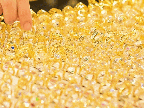 Giá vàng hôm nay (26/10): Vàng nhẫn nhiều biến động
