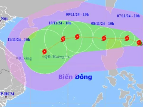Bão Yinxing rất mạnh, giật cấp 16 đổ bộ vào Biển Đông