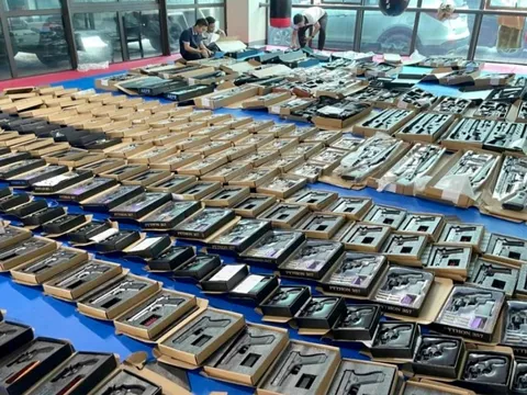 Triệt phá đường dây vũ khí xuyên quốc gia, thu giữ hơn 500 khẩu súng
