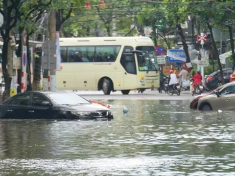 Dự báo thời tiết hôm nay (11/11): Bắc Bộ mát mẻ, Trung Bộ mưa lớn