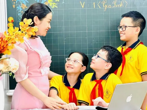 Lời chúc 20/11 hay và ý nghĩa nhất dành tặng cho thầy cô giáo