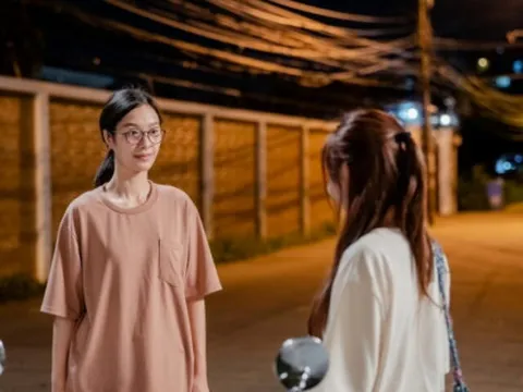 Bố mẹ chồng muốn mua nhà cho em gái chồng, biết sự thật tôi vét tiền tiết kiệm đưa em