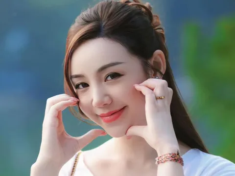 Quỳnh Kool chính thức công khai hẹn hò, danh tính nhà trai là ai mà khiến dân tình dậy sóng?