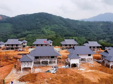 Hành động cao đẹp của 3 hộ dân ở Làng Nủ
