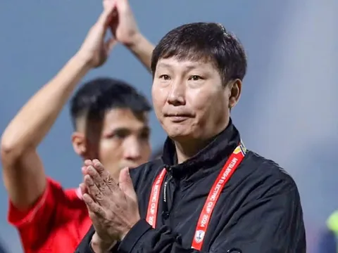 HLV Kim Sang Sik chưa an tâm