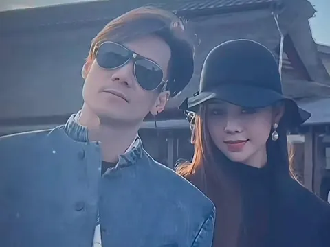 Quỳnh Kool đi du lịch cùng một nam ca sĩ đình đám?