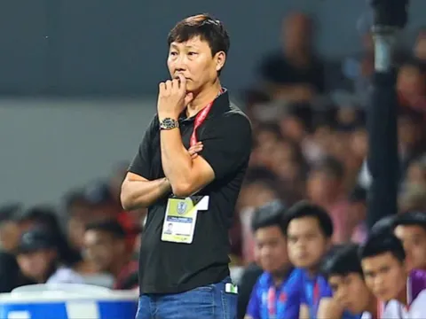 Những tính toán bất ngờ của HLV Kim Sang Sik