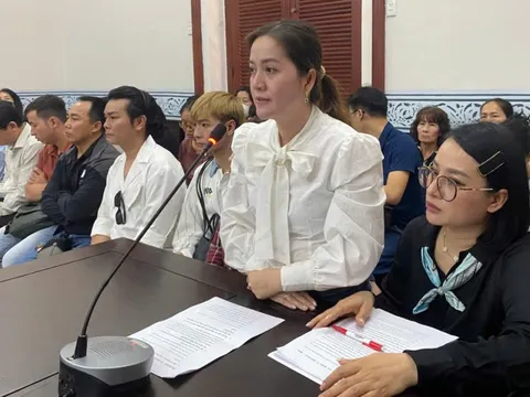 Nghệ sĩ Hồng Phượng: Gia đình chúng tôi sẽ bàn bạc lại có kiện tiếp hay không!
