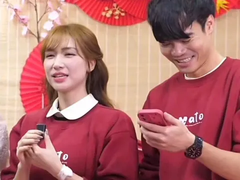 Hoà Minzy tiết lộ chuyện nợ tiền một nam cầu thủ, danh tính gây ngỡ ngàng