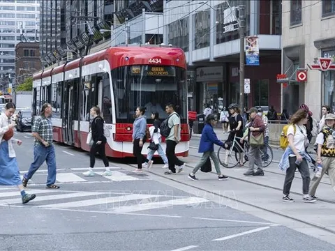 Canada tiếp tục thắt chặt việc cấp giấy phép du học cho sinh viên