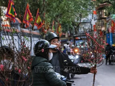 Đi chợ Tết ngày cuối năm - Nét văn hóa của người Việt