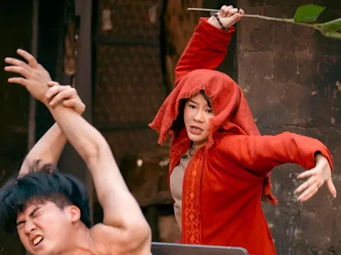 Đèn Âm Hồn đánh bại phim của Trấn Thành - Thu Trang giành top 1 phòng vé