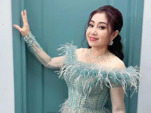 NSƯT Thoại Mỹ xuất hiện sau thời gian bị bệnh, thần sắc ra sao?