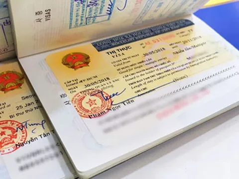 Dự kiến giảm nhiều thủ tục cấp thị thực cho chuyên gia nước ngoài