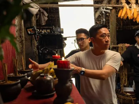 Phim Đèn âm hồn: Thành công khó lý giải