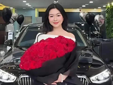 Chiếc xe 9 tỷ của con gái Quyền Linh và câu chuyện 'con nhà giàu' trong giới nghệ sĩ
