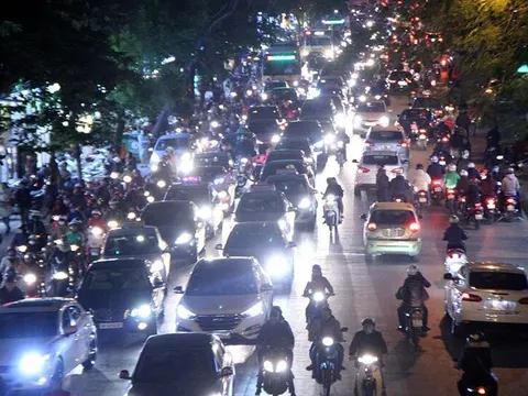 Một số lưu ý về thời gian bắt buộc bật đèn xe hiện nay để tránh bị xử phạt