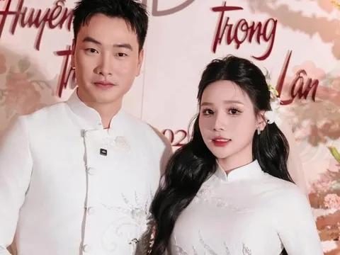 Nam diễn viên hoãn cưới, lý do được hé lộ