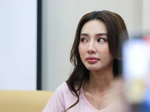 Công ty quản lý của Hoa hậu Thùy Tiên mong khán giả bình tĩnh