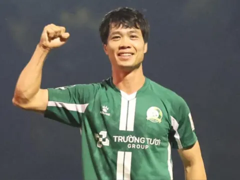 Công Phượng chiêu mộ thành công 'Ronaldo Việt Nam'