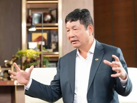 Cổ phiếu FPT lao dốc sau khi ông Trương Gia Bình hát 'Tái sinh'