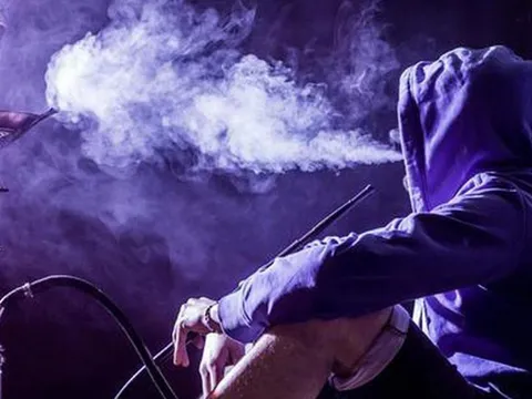 Chuyên gia y tế cảnh báo nguy cơ đột quỵ do hút shisha kéo dài