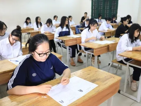 Thi tốt nghiệp THPT 2025: Thí sinh không được nộp bài thi trắc nghiệm trước khi hết giờ