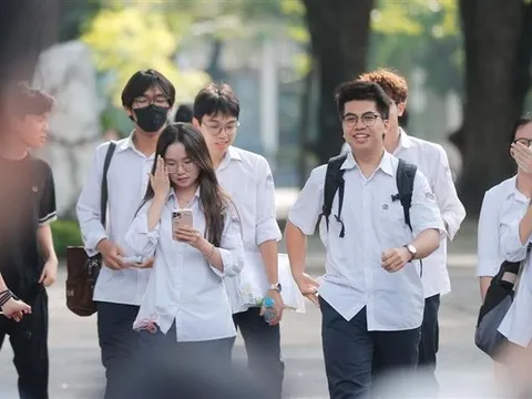 Các đối tượng được hưởng ưu tiên khu vực, ưu tiên đối tượng trong tuyển sinh đại học, cao đẳng