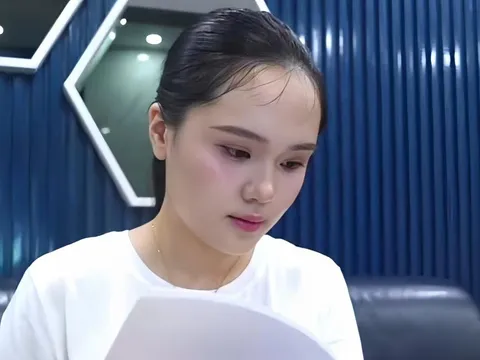 Vợ Duy Mạnh gặp rắc rối