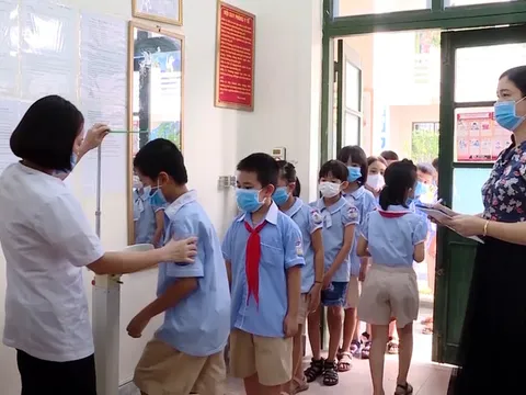 Đề xuất nâng mức hỗ trợ với học sinh khi tham gia bảo hiểm y tế