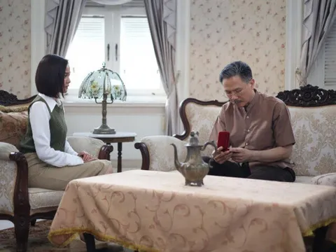Mẹ chồng mới mất nửa năm, bố chồng 70 tuổi đã vội tái hôn, chị dâu tôi tổ chức tiệc linh đình
