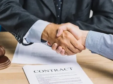 Không tái ký hợp đồng lao động, công ty phải báo trước bao nhiêu ngày?