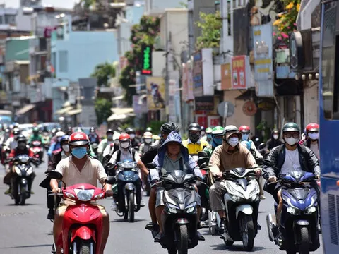 Cảnh báo: Nhiệt độ cảm nhận ngoài trời ở TP.HCM gần 50 độ