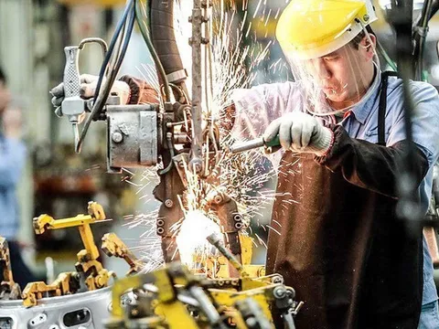 Bộ Chính trị ban hành Nghị quyết phát triển kinh tế tư nhân