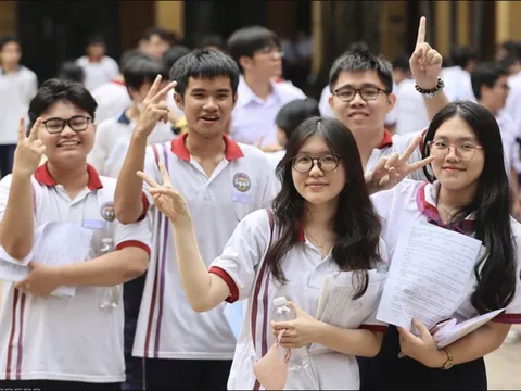 Bộ GD&ĐT khẳng định: Đề thi tốt nghiệp THPT 2025 nằm trong giới hạn chương trình 2018