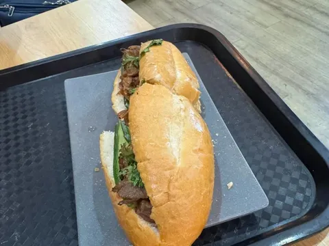 Làm rõ vụ ổ bánh mì 208.000 đồng tại sân bay Nội Bài