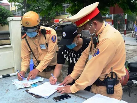 Hơn 830 giấy phép lái xe bị trừ hết điểm trong năm 2025