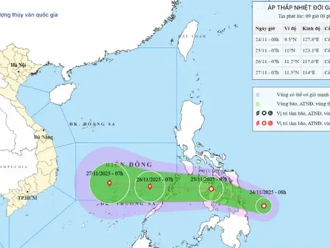 Diễn biến áp thấp nhiệt đới tiến vào Biển Đông, dự báo mạnh lên thành bão
